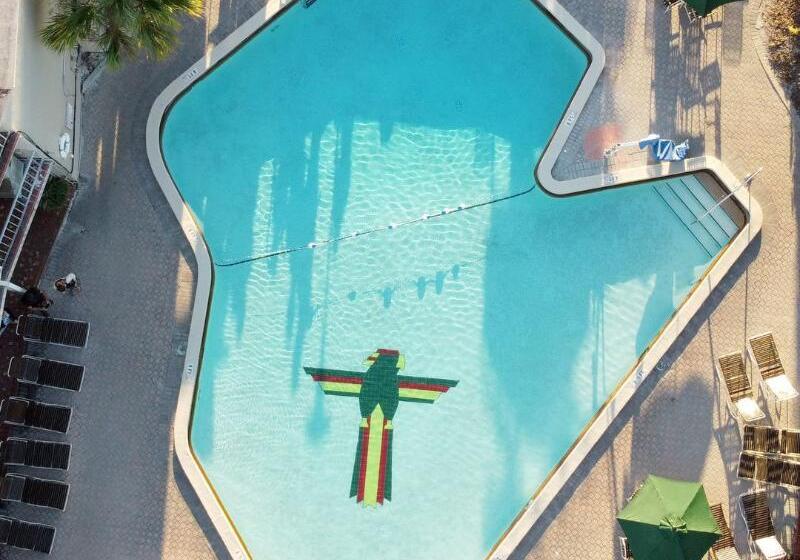 Thunderbird Beach Resort