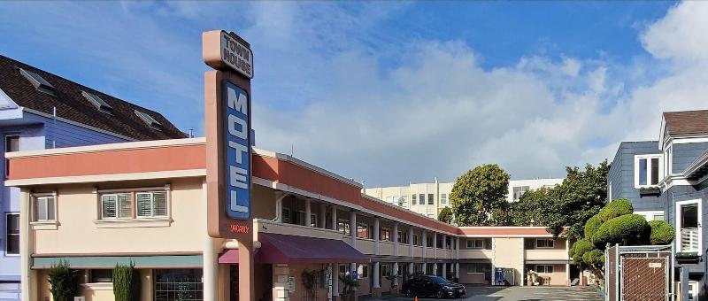 Town House Motel