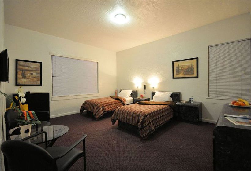 Tropics Hotel   Near Collins Avenue Shopping Area