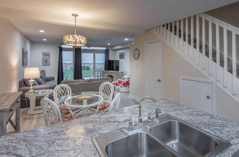 Villas By The Sea Resort & Conference Center