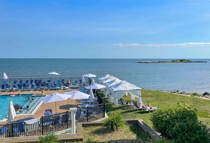 Water's Edge Resort & Spa