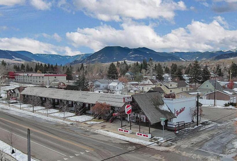 Yodeler Motel
