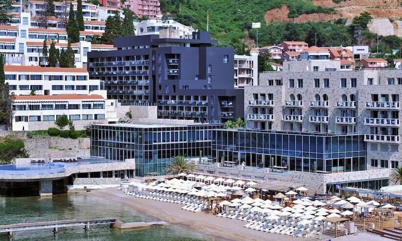 Avala Resort & Villas