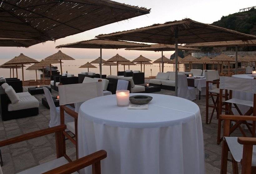 Avala Resort & Villas