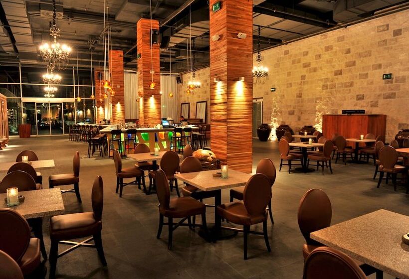 Avala Resort & Villas