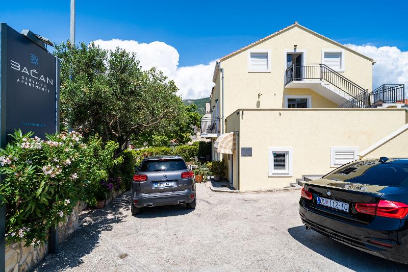 Bacan Serviced Apartments