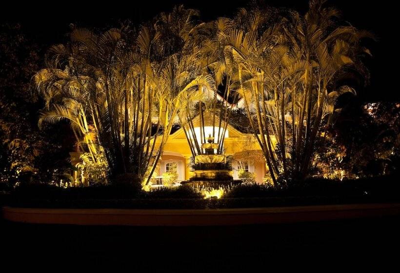 Coco Reef Resort and Spa