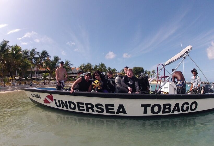 Coco Reef Resort and Spa