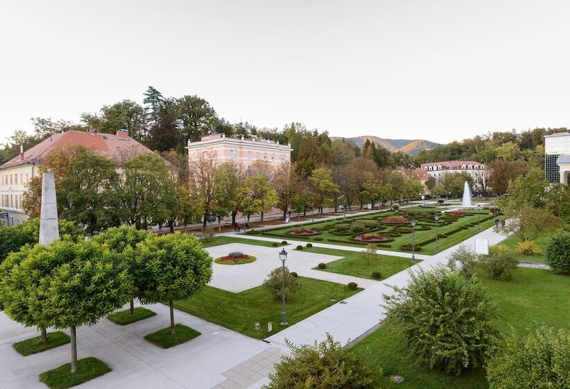 Grand Hotel Sava Superior