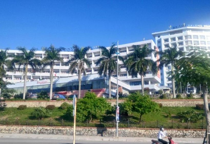 Ha Long Hotel
