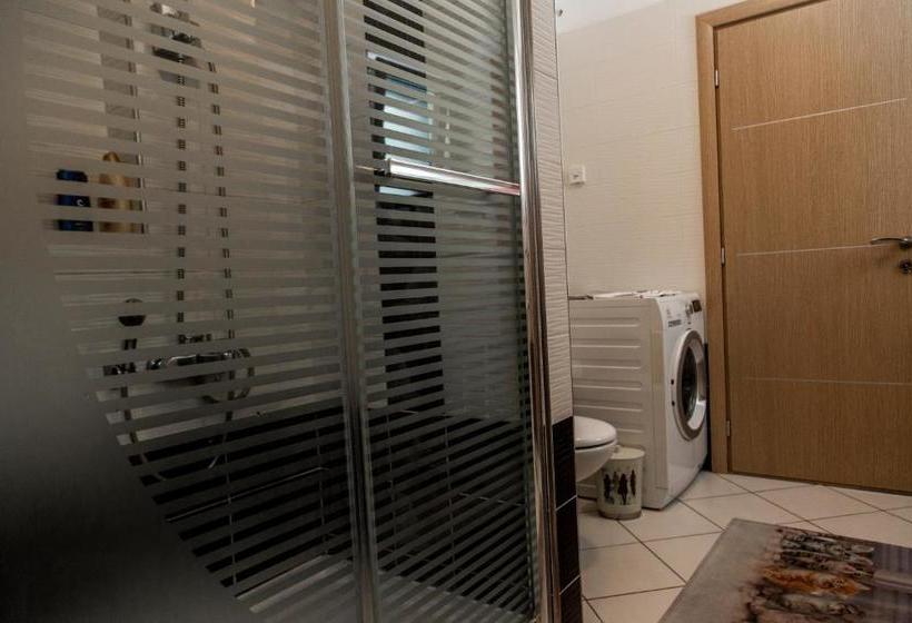 Heart Of Strunjan Apartments Al