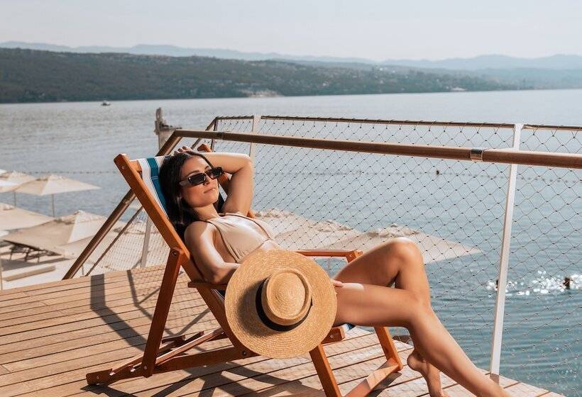 酒店 Ambasador  Liburnia