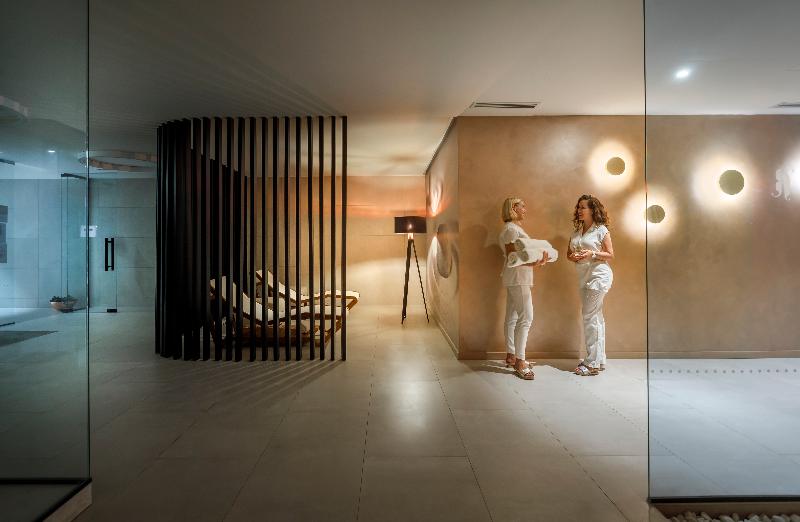 호텔 Ambasador  Liburnia