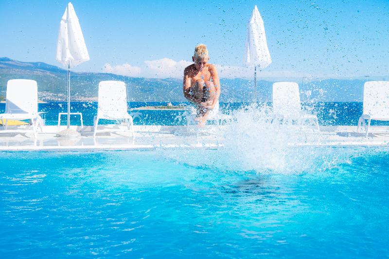 Отель Aminess Lišanj Family