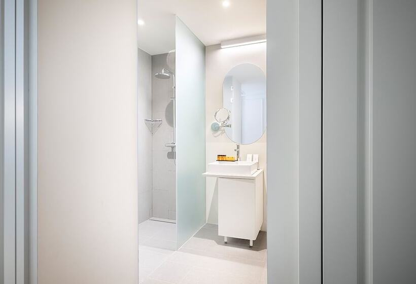 Отель Aminess Lišanj Family