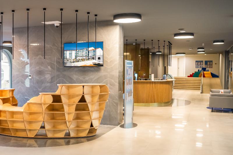 هتل Aminess Lišanj Family