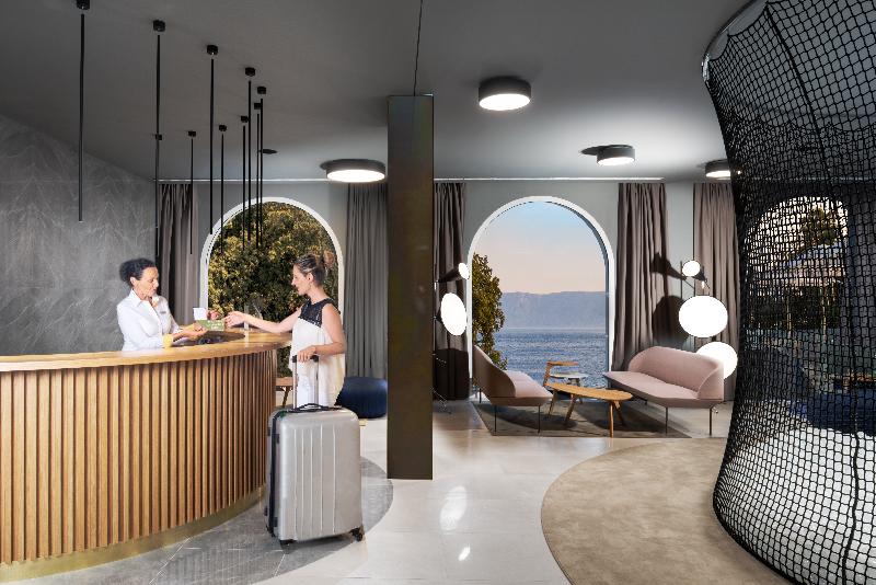 هتل Aminess Lišanj Family