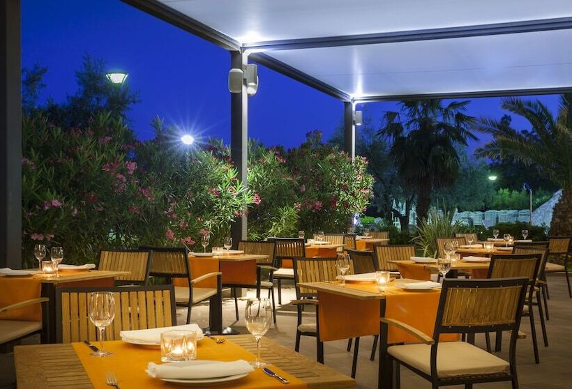 호텔 Aminess Maestral