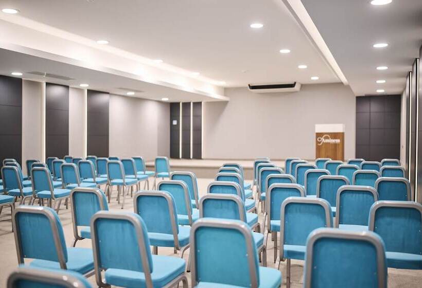 호텔 Aminess Maestral