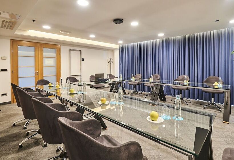 호텔 Aminess Maestral