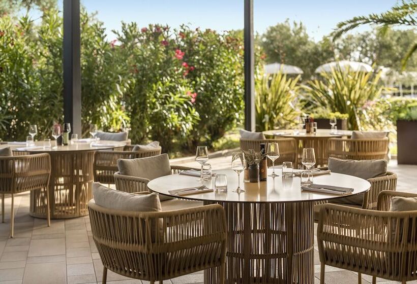 호텔 Aminess Maestral