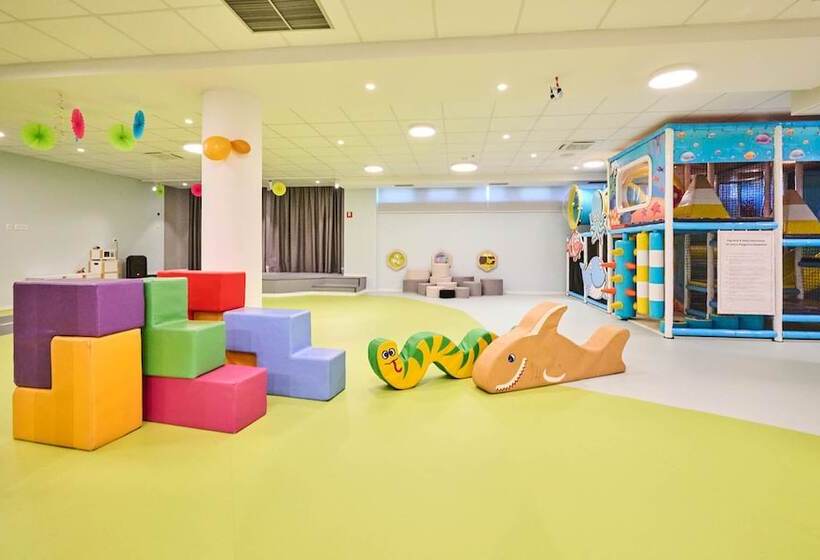 호텔 Aminess Maestral