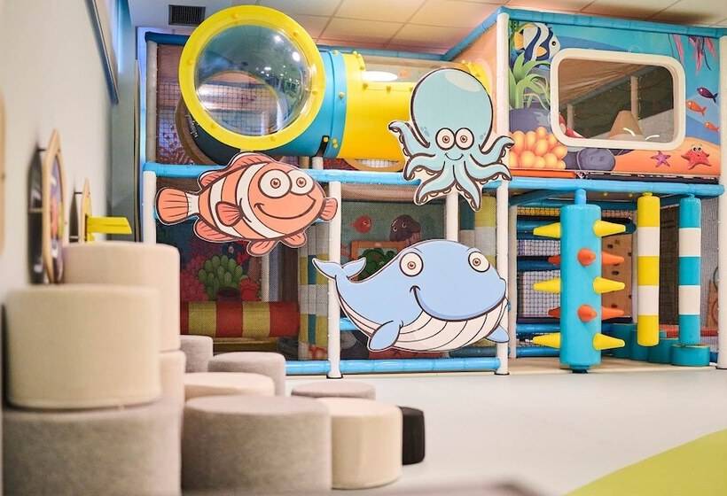 호텔 Aminess Maestral