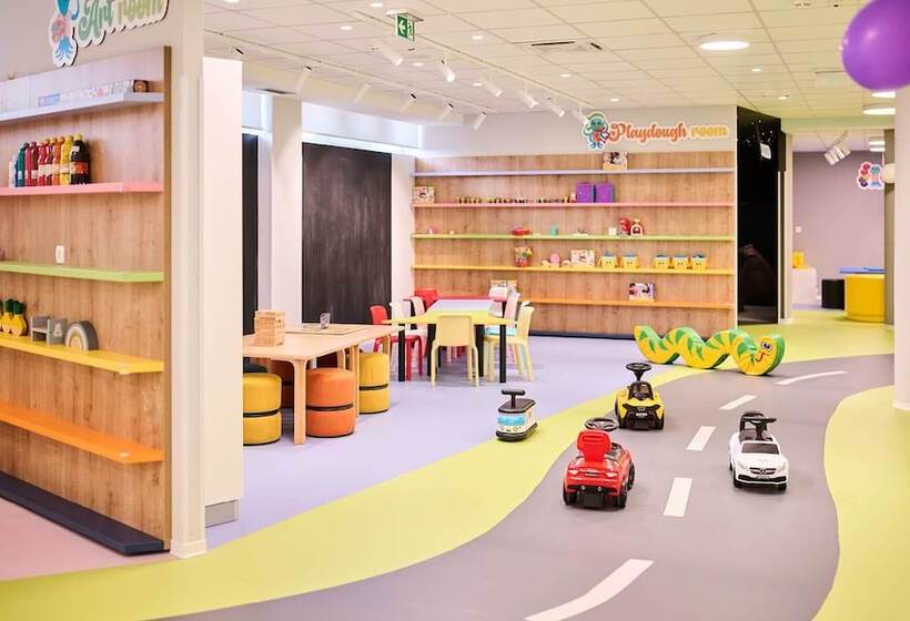 호텔 Aminess Maestral