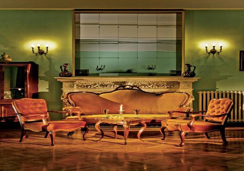 Отель Belvedere