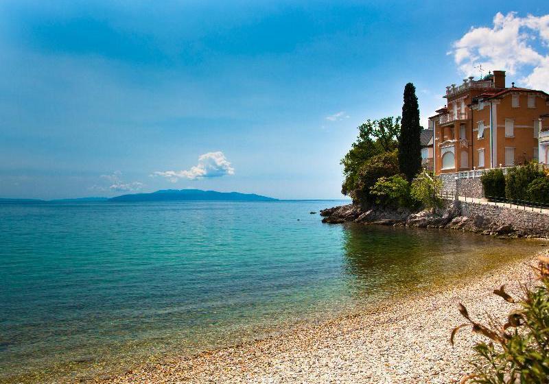 Отель Belvedere