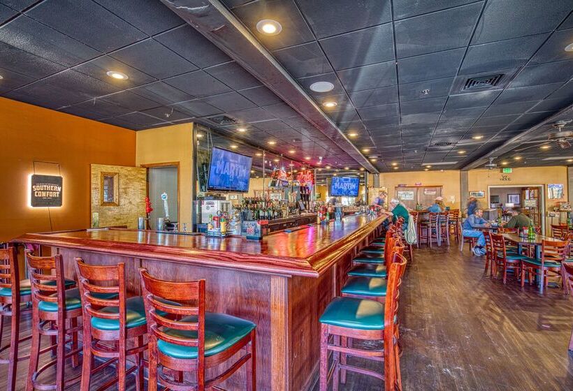 ホテル Best Western Green Valley Inn