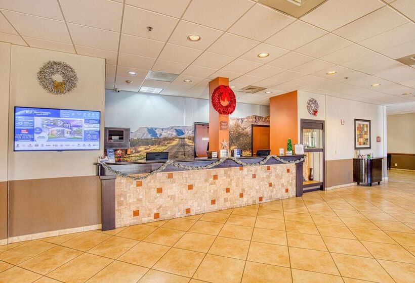 ホテル Best Western Green Valley Inn