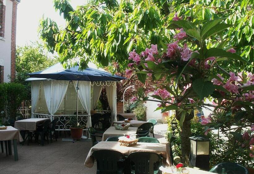 فندق Blanche De Castille