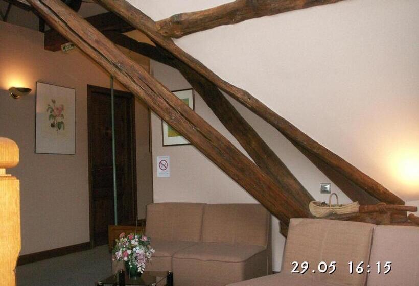 فندق Blanche De Castille