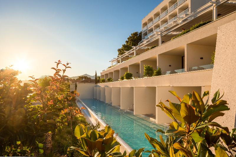 فندق Bluesun Berulia