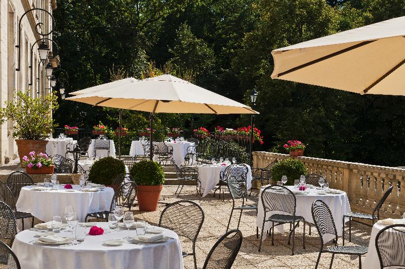 هتل Chateau De Montvillargenne