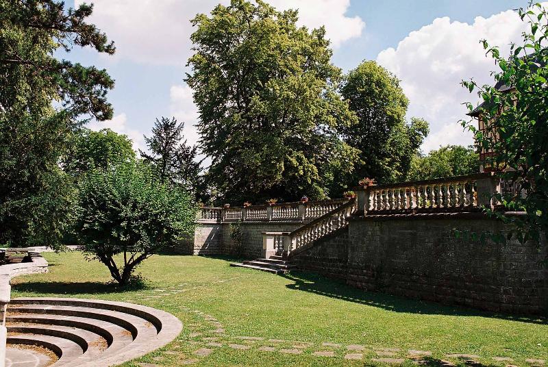 هتل Chateau De Montvillargenne