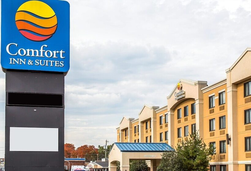 فندق Comfort Inn & Suites
