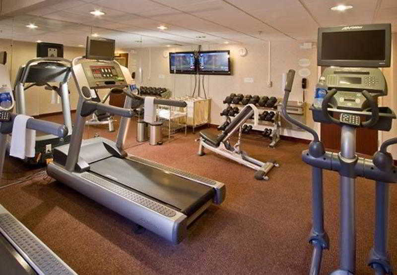 فندق Courtyard By Marriott Lansing