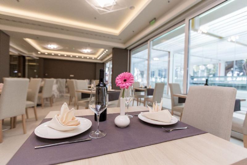 Отель Crikvenica