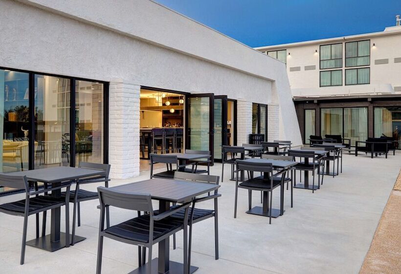 בית מלון כפרי Doubletree By Hilton Palmdale, Ca