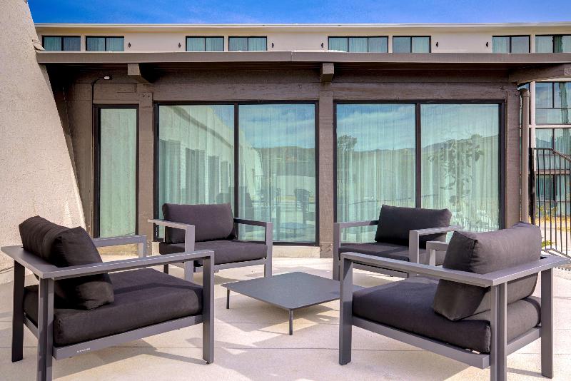 בית מלון כפרי Doubletree By Hilton Palmdale, Ca