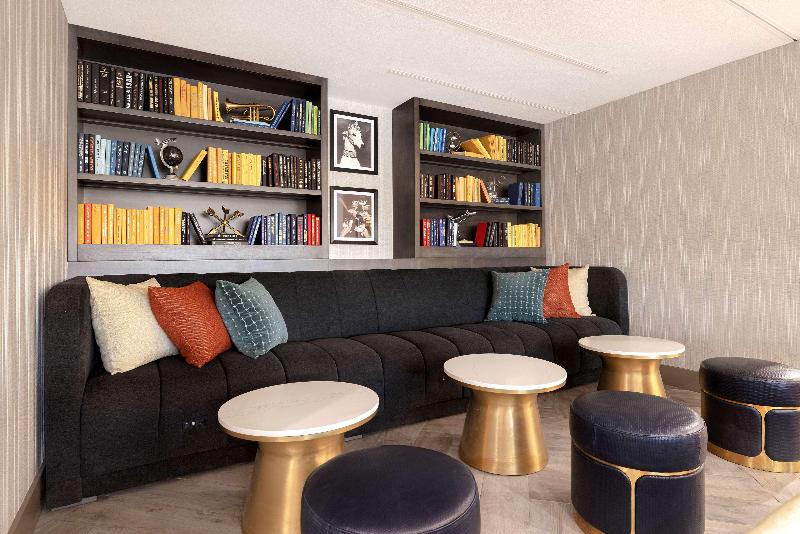 בית מלון כפרי Doubletree By Hilton Palmdale, Ca