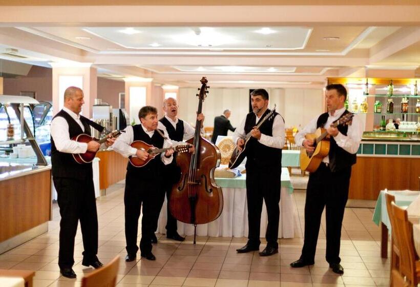 Dražica   Hotel Resort Dražica