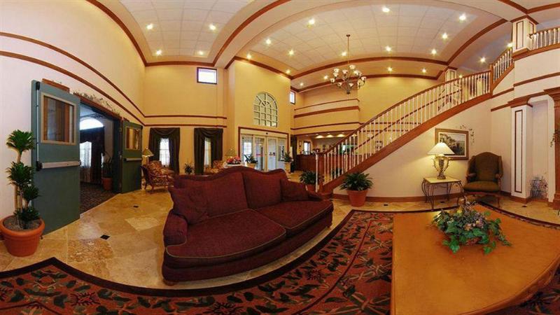 Отель Econo Lodge Airport I35 North