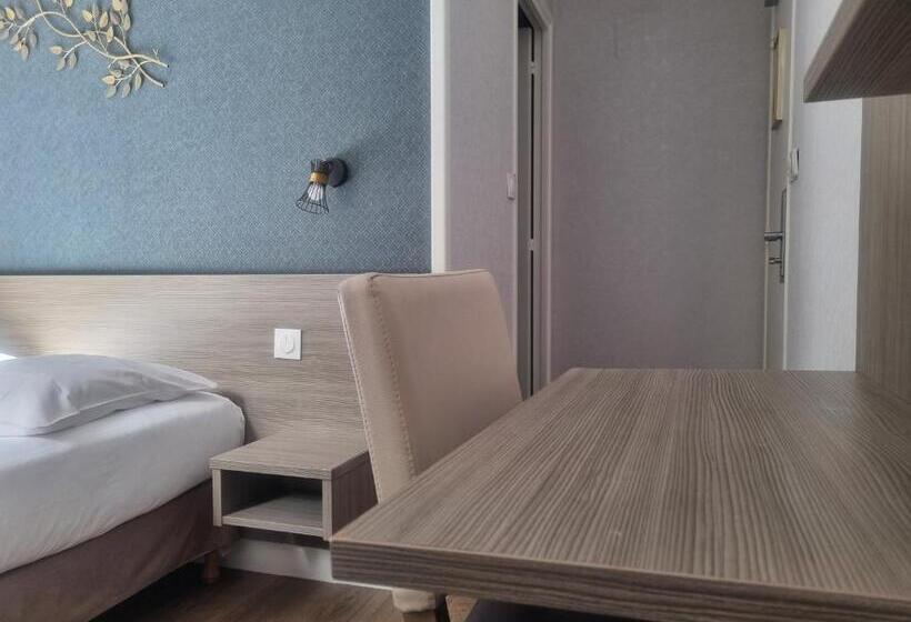 ホテル Eiffel Kensington