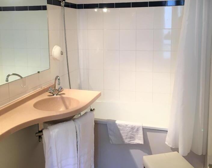 ホテル Eiffel Kensington