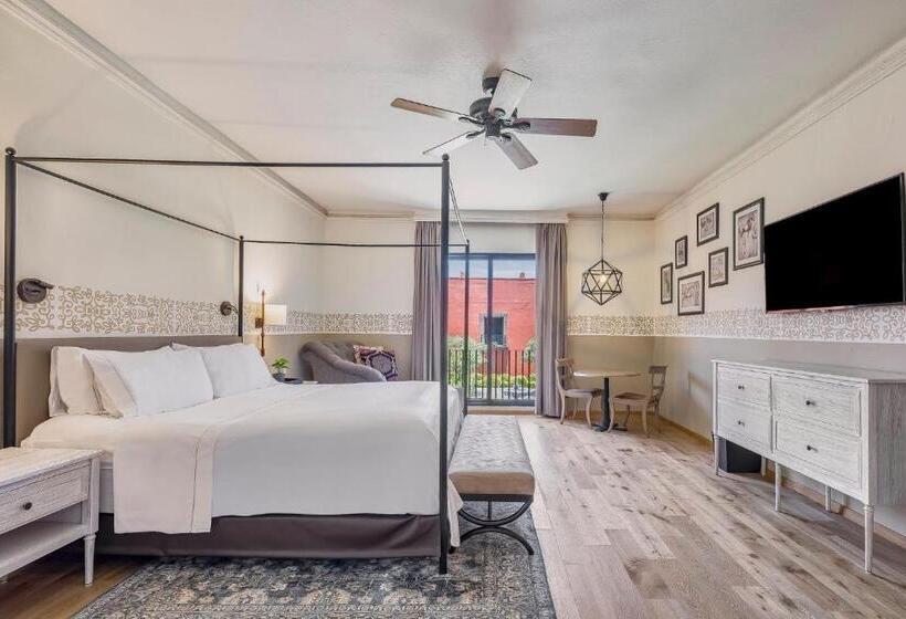 فندق Fiesta Americana Hacienda Galindo Resort & Spa