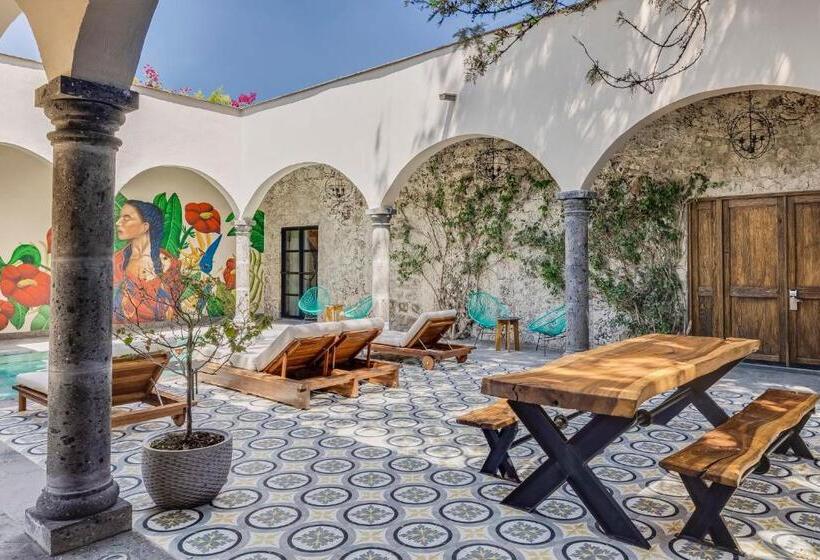 فندق Fiesta Americana Hacienda Galindo Resort & Spa