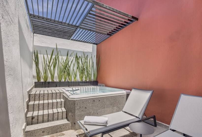 فندق Fiesta Americana Hacienda Galindo Resort & Spa